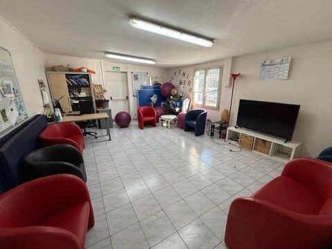   Location / Local Commercial - 554 m² 