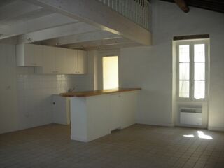  Appartement à louer 1 pièce 46 m²