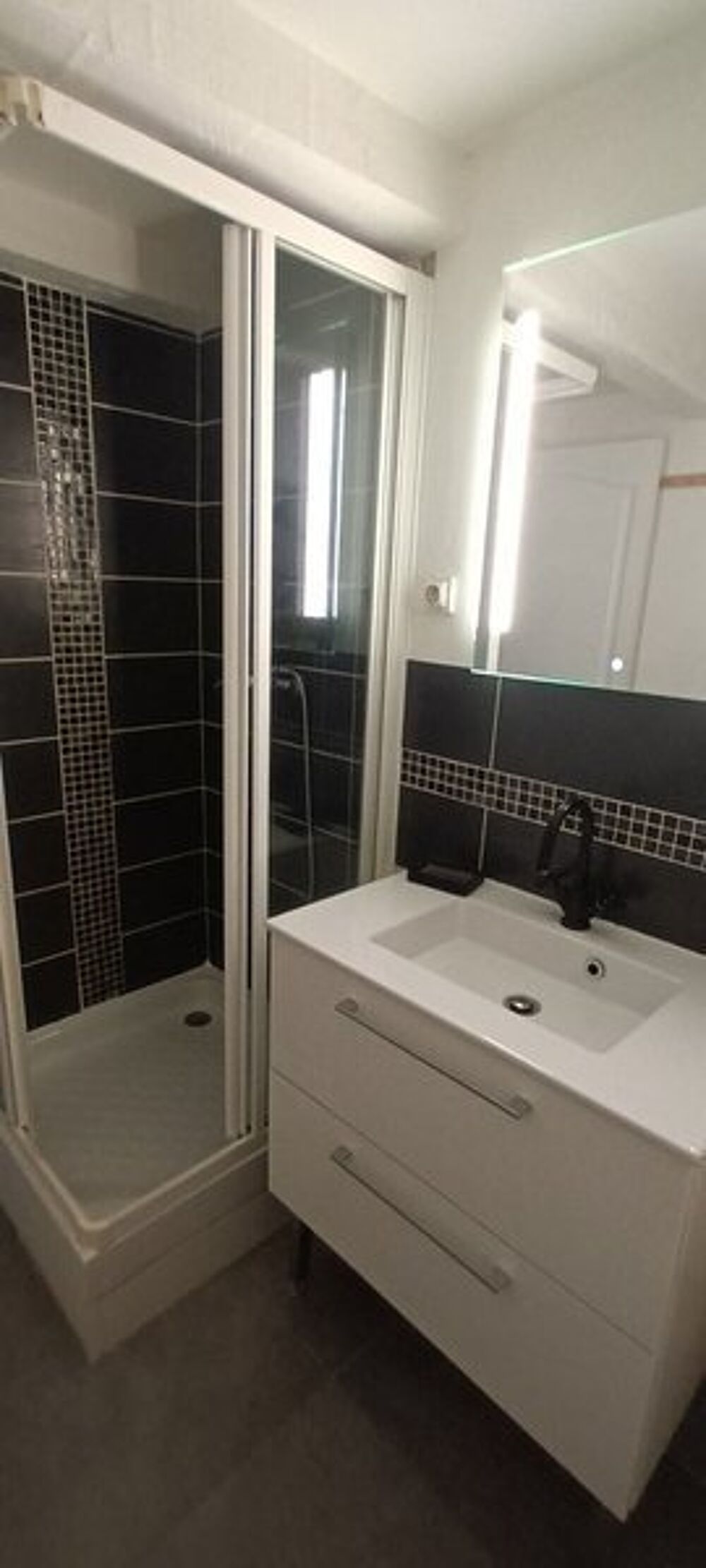 location Appartement - 2 pièce(s) - 37 m² Marseille 1