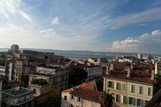  Appartement à louer 4 pièces 81 m²