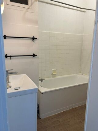  Appartement à louer 2 pièces 55 m²