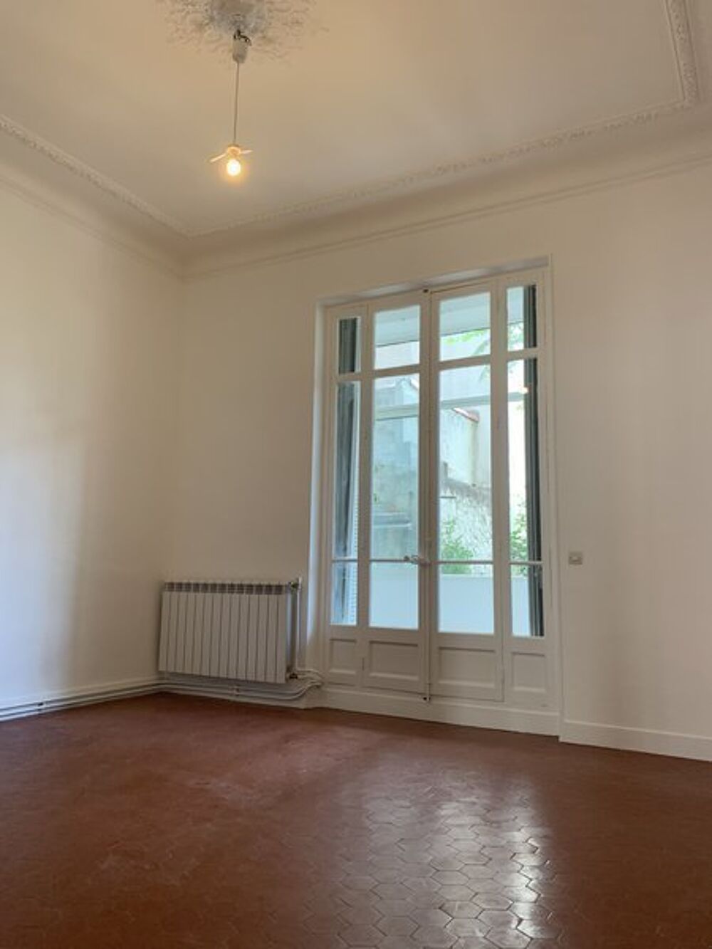 location Appartement - 3 pièce(s) - 76 m² Marseille 4