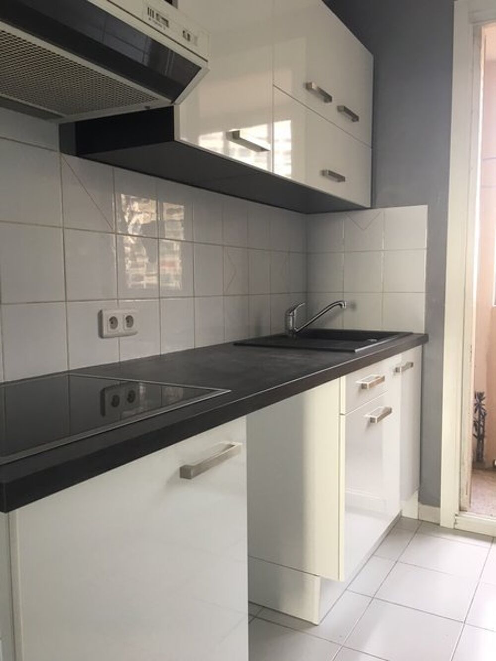 location Appartement - 3 pièce(s) - 56 m² Marseille 8