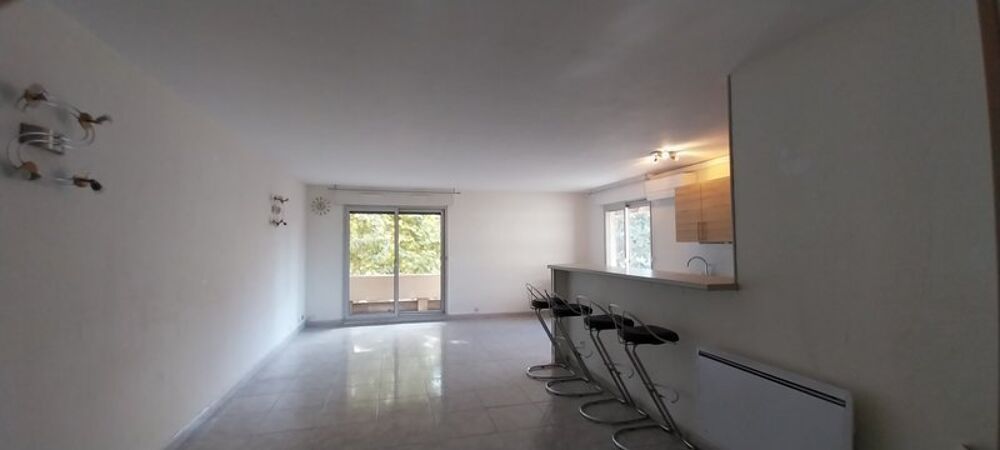 location Appartement - 3 pièce(s) - 84 m² Marseille 8