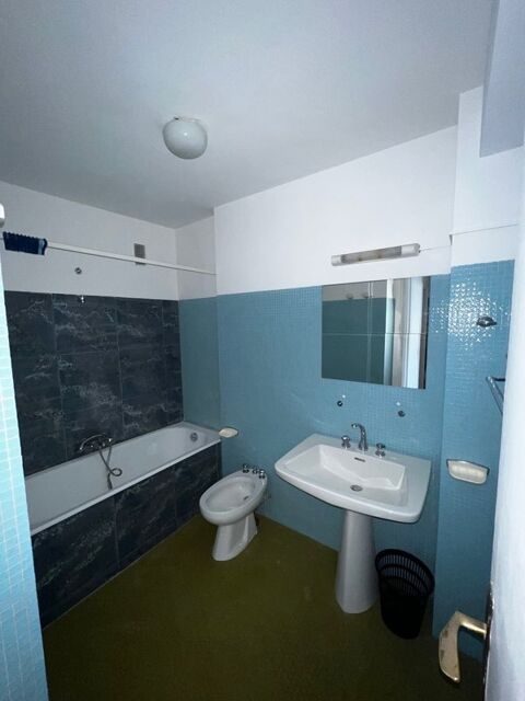  Appartement � louer 4 pi�ces 150 m�