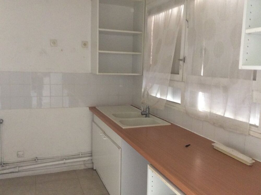 location Appartement - 4 pièce(s) - 87 m² Plan-de-Cuques (13380)