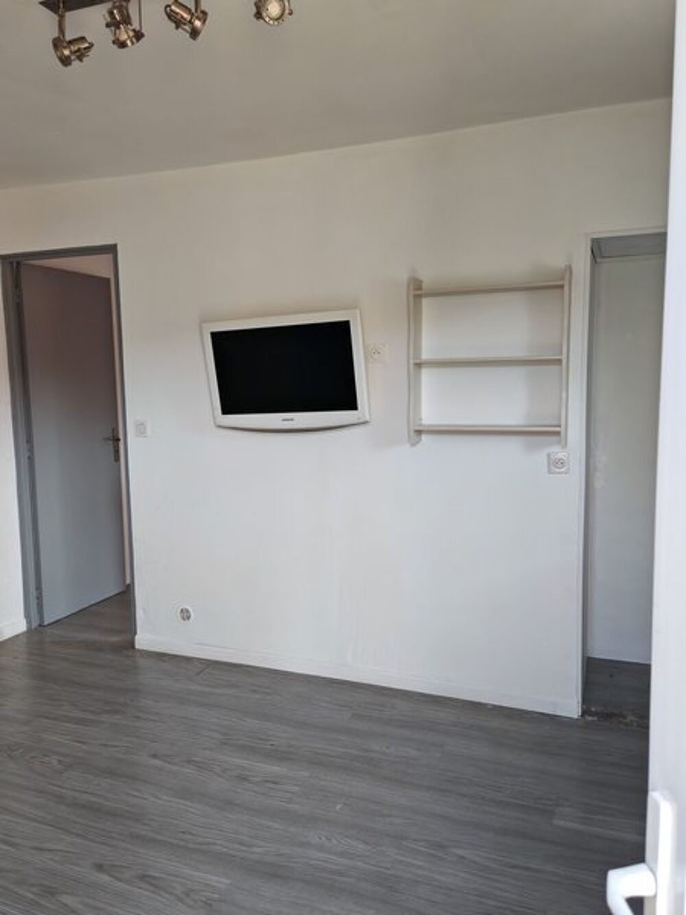 T2 en rez-de-chaussée - 13400 AUBAGNE Ce logement....
