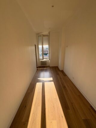  Appartement à louer 2 pièces 40 m²