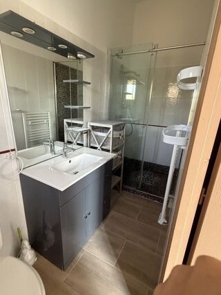  Appartement à louer 2 pièces 35 m² Ventabren