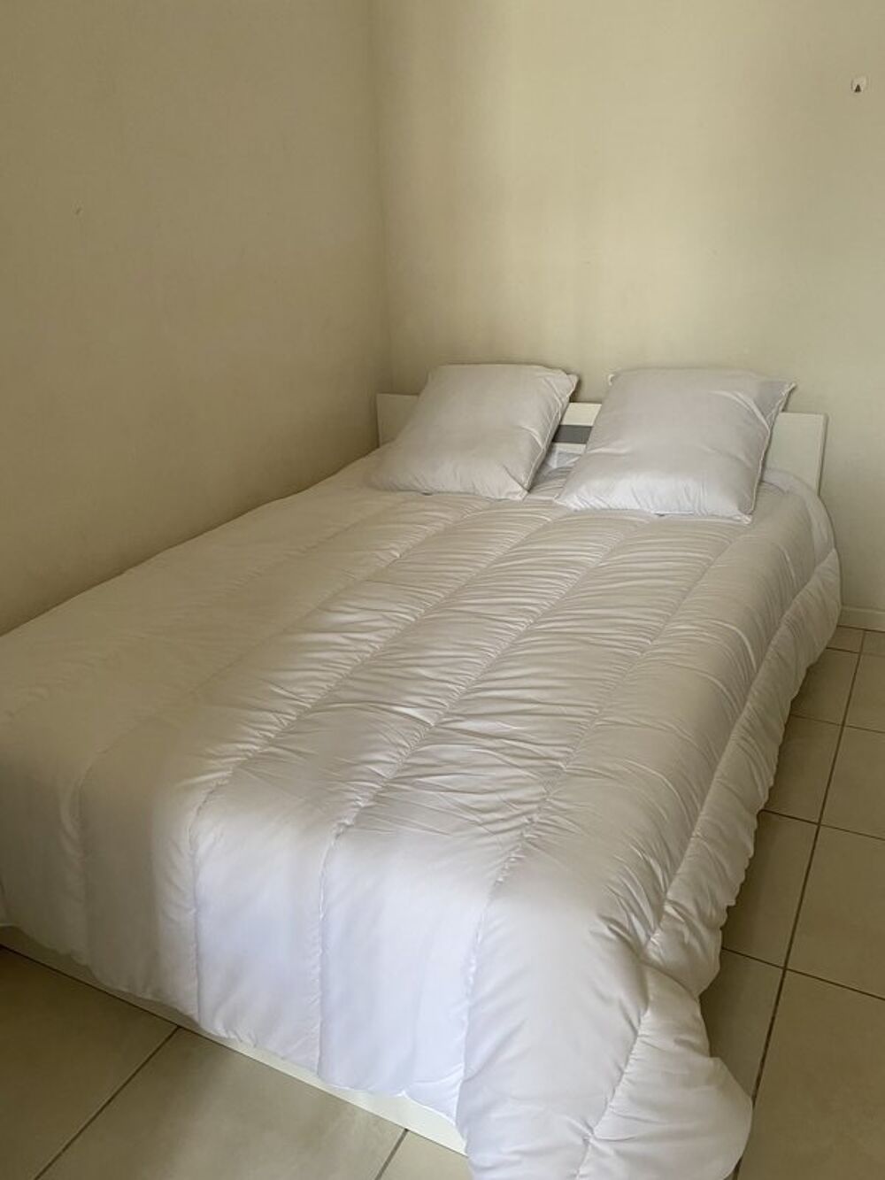 location Appartement - 2 pièce(s) - 35 m² Marseille 4