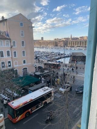  Appartement à louer 3 pièces 103 m²