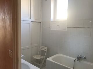  Appartement à louer 3 pièces 65 m²