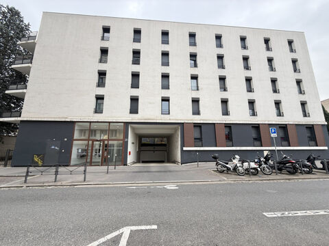  Parking / Garage  louer 14 m