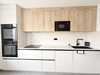  Appartement à louer 4 pièces 88 m²