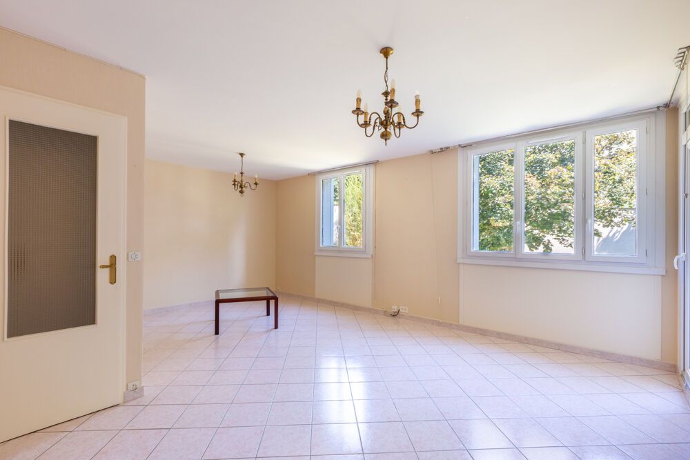 Appartement T4 sans vis-à-vis avec balcon et garage Résidence arborée