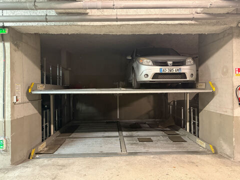  Parking / Garage � louer 