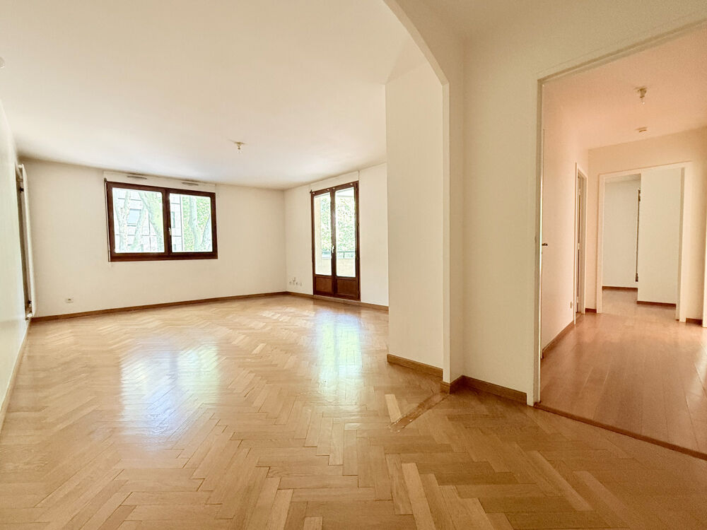 Grand T3 avec balcons et garage Villeurbanne Charpennes