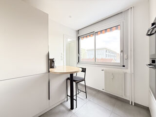 Appartement à louer 4 pièces 88 m²