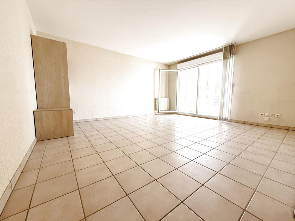 Appartement T3 de 68 m2 avec terrasse et garage Villeurbanne