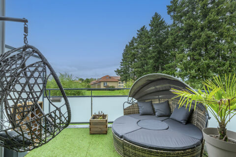   Appartement T5 rcent avec terrasse et garage - Civrieux Centre Appartement - 5 pice(s) - 95 m