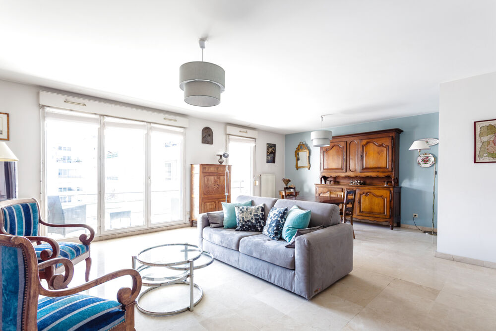 Appartement familial 6ème étage Villeurbanne Gratte-Ciel
