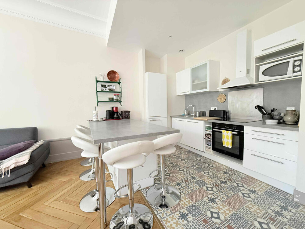 Location Appartement 4 chambres 106 m2 proche des métros Charpennes et République et du parc de la Tête d'Or Villeurbanne