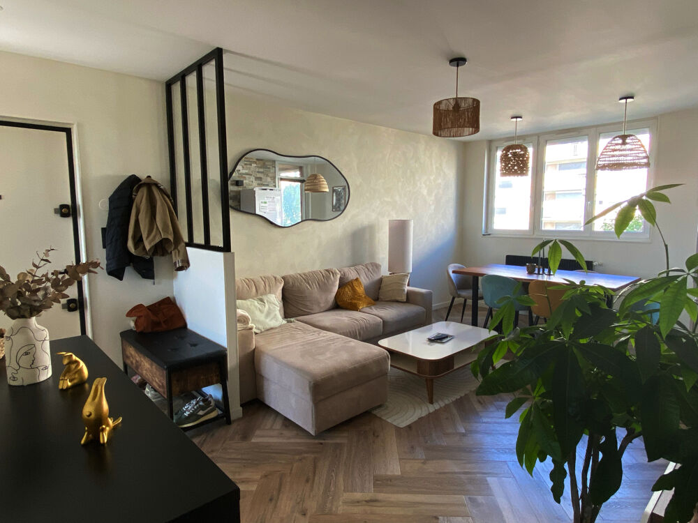 MACON CENTRE BEL APPARTEMENT TYPE 3 62 M2 REFAIT A NEUF TBE AVEC CAVE ET PARKING