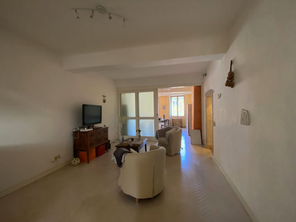 MACON CENTRE VILLE - APPARTEMENT 121 M2 - 3 CHAMBRES - 2 CAVES