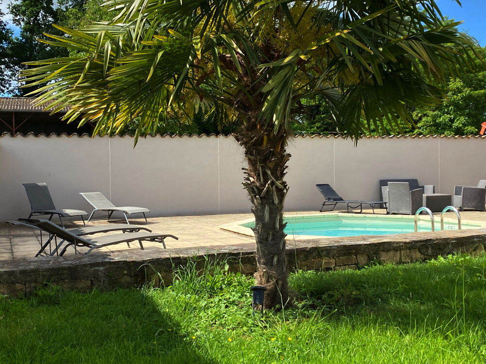 MACON EST - FERME 195 M2 - 5 CHAMBRES - DEPENDANCES - DOUBLE GARAGE 54 M2 - TERRAIN 1300 M2