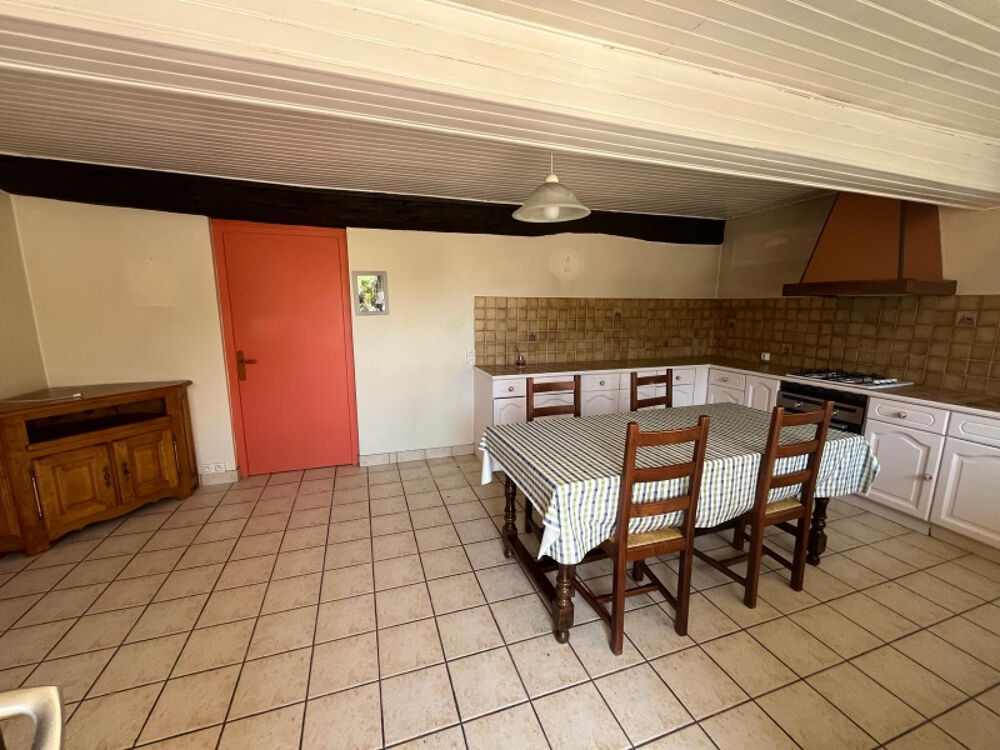 Maison de village familiale à fort potentiel