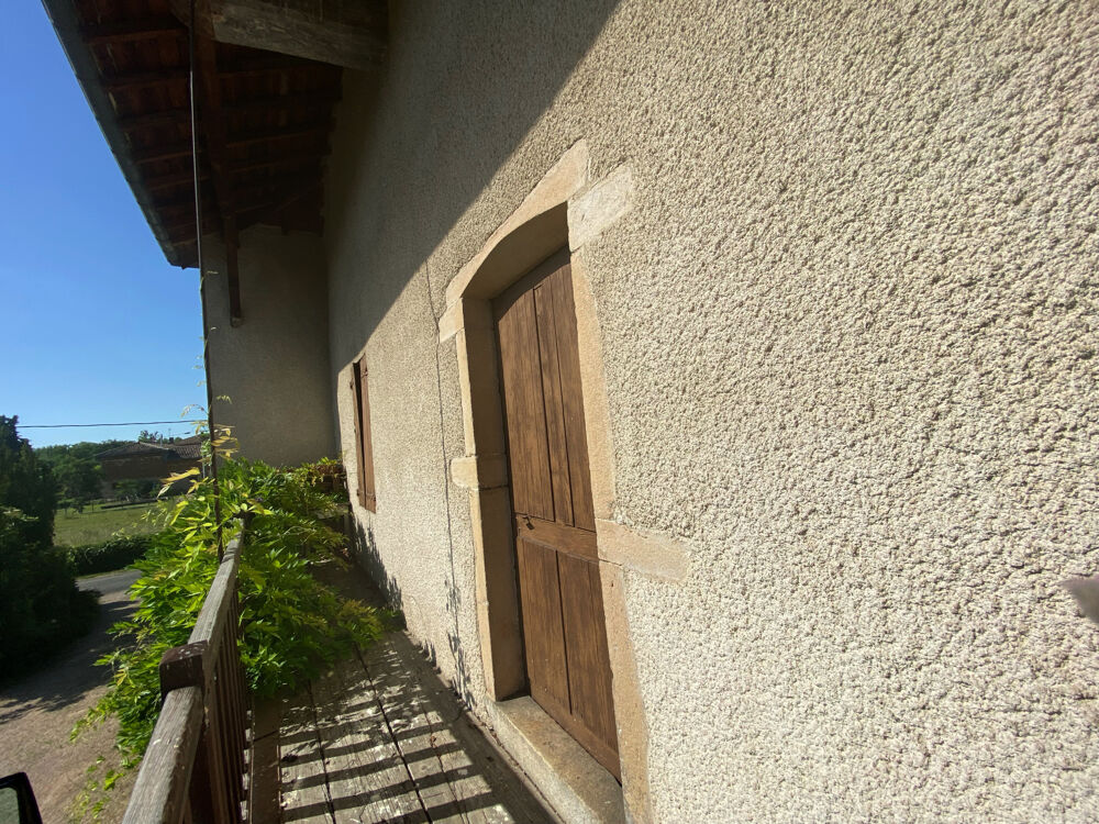 Vente Ferme CRECHES SUR SAONE A  3 MINUTES DANS L'AIN -  FERME A RENOVER 130 M2  - DEPENDANCES  100 M2-  TERRAIN 4442 M2 Creches sur saone