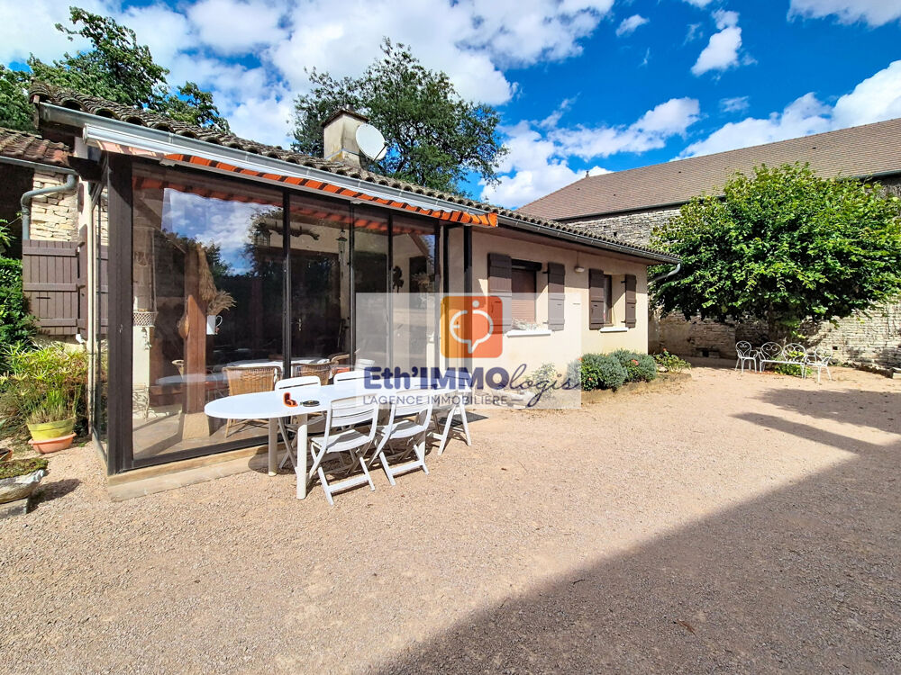 EXCLUSIVITE : VIRE - MAISON DE PLAIN-PIED 80 m2 + DEPENDANCES EN PIERRE ET GRAND TERRAIN