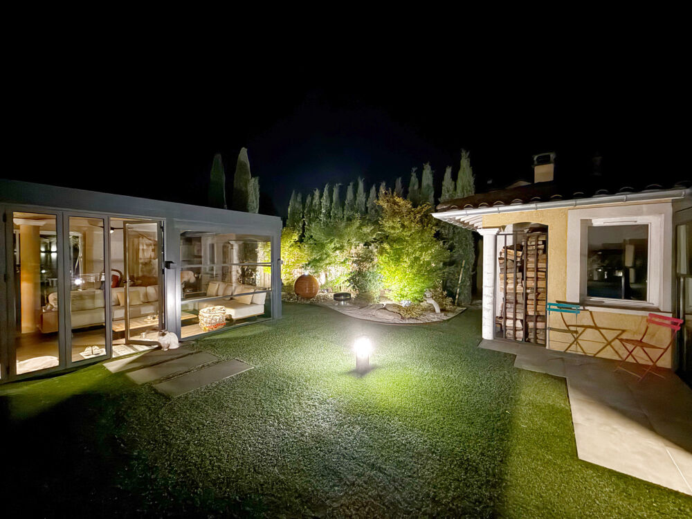 LYON A 30 MINUTES - PROPRIETE DE PRESTIGE 243 M2 - MAISON 45 M2 - 7 GARAGES - PISCINE - TERRAIN 2000 M 2