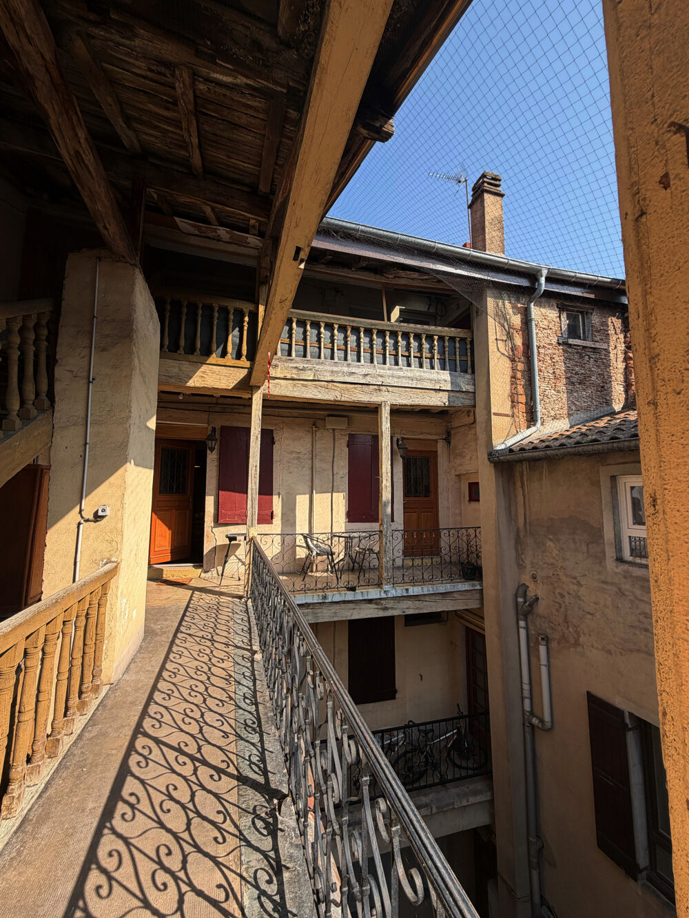 Vente Appartement MACON  CENTRE VILLE - APPARTEMENT 121 M2 - 3 CHAMBRES - 2 CAVES Macon