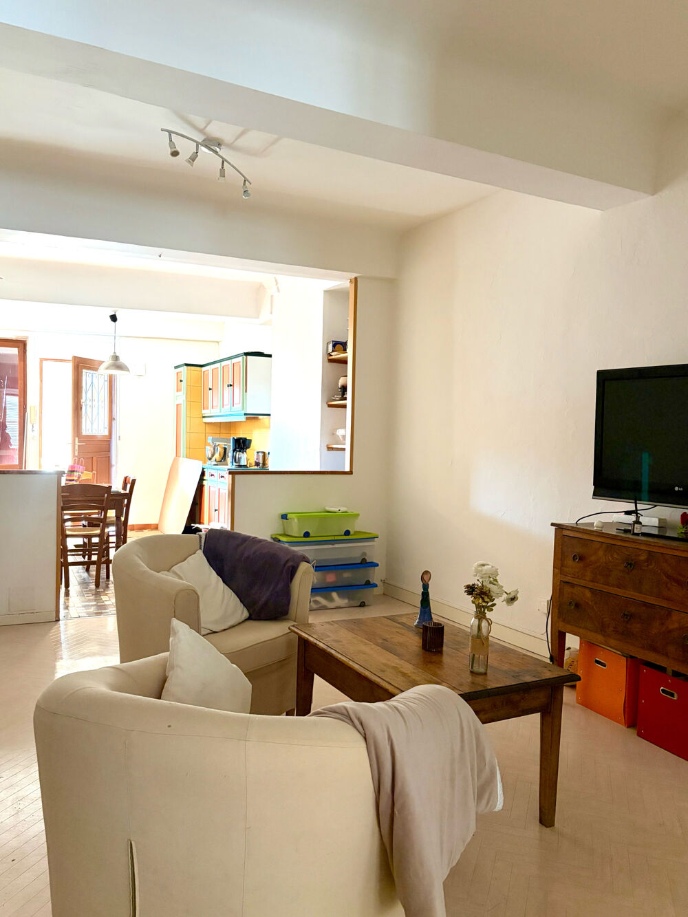 Vente Appartement MACON  CENTRE VILLE - APPARTEMENT 121 M2 - 3 CHAMBRES - 2 CAVES Macon