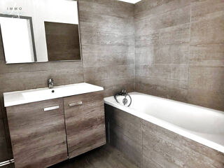  Appartement � vendre 3 pi�ces 82 m�