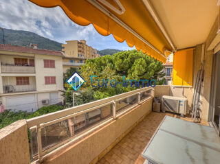 Vente Appartement 2 Pièces 44m2 - Balcon 7,30 m2 - Cave - 2 minutes à pieds de la gare de Monaco. Beausoleil