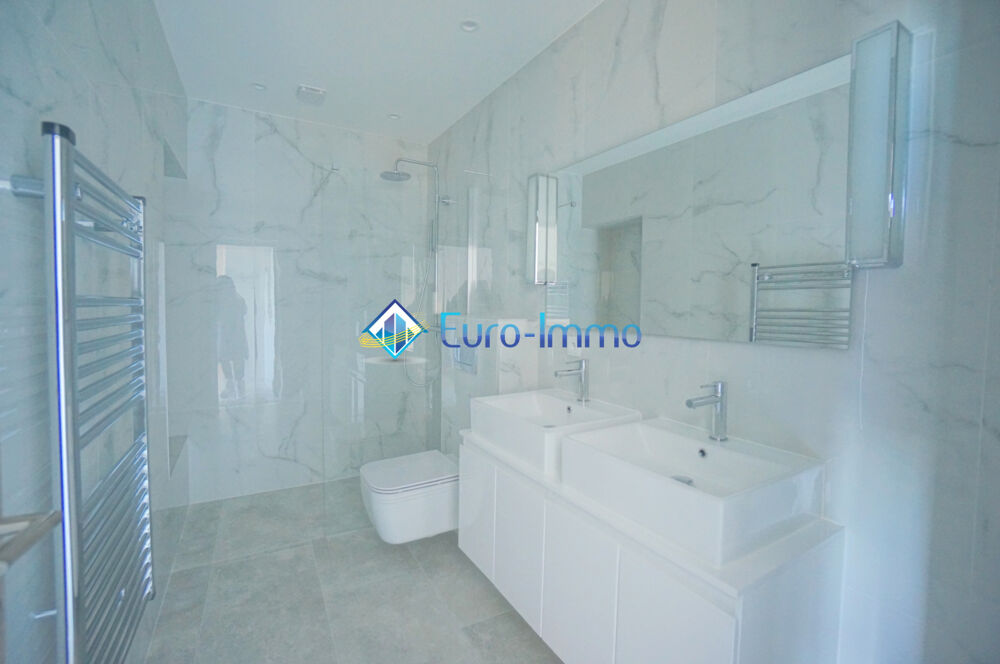 � vendre  Maison Beausoleil (06240)