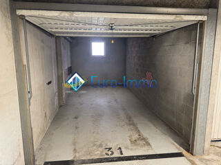  Parking / Garage à vendre 