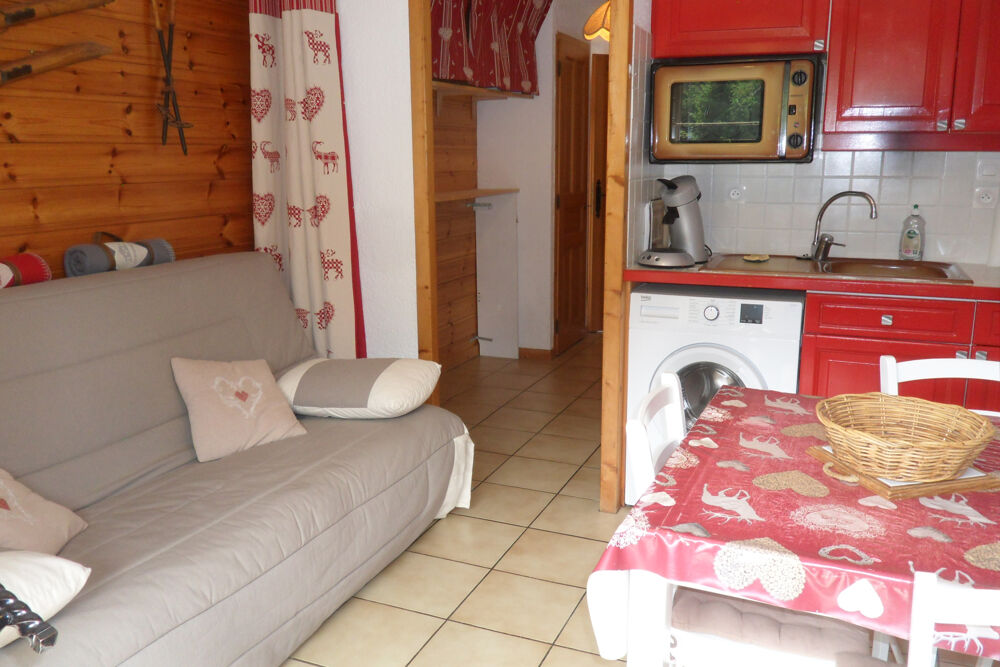 MORILLON : DEUX PIECES COIN MONTAGNE