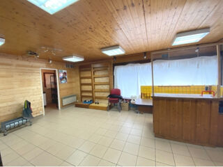   À vendre   Local commercial centre de Morillon (74440) Morillon