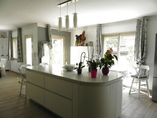  Maison � vendre 8 pi�ces 222 m�