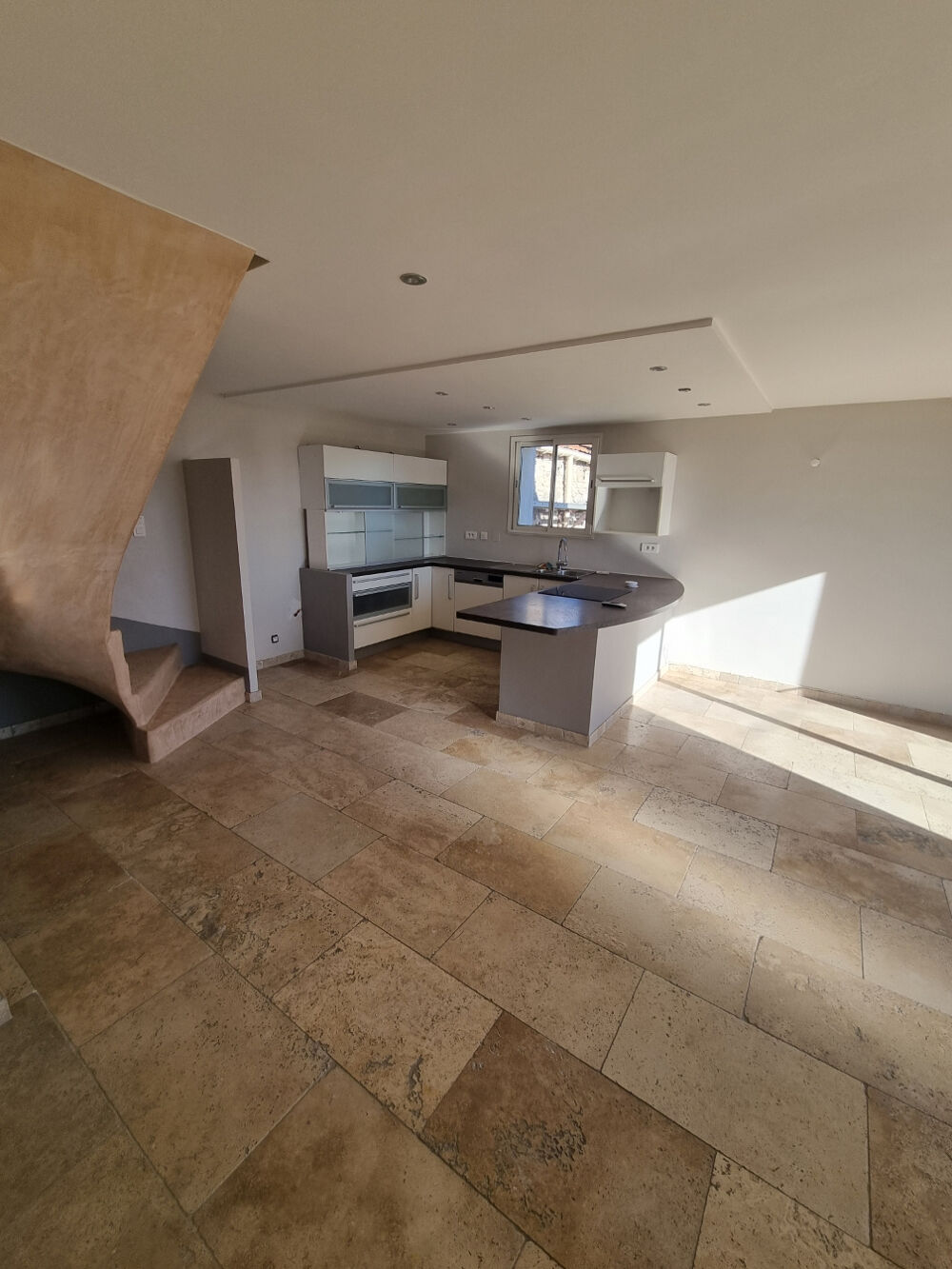 Appartement proche du centre Arles