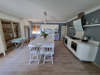  Maison � vendre 8 pi�ces 222 m�