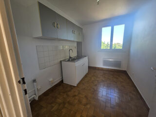  Appartement à louer 4 pièces 76 m²