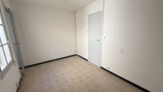  Appartement à louer 2 pièces 34 m²