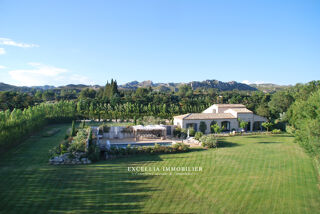  Propriété/château à vendre 10 pièces 300 m²