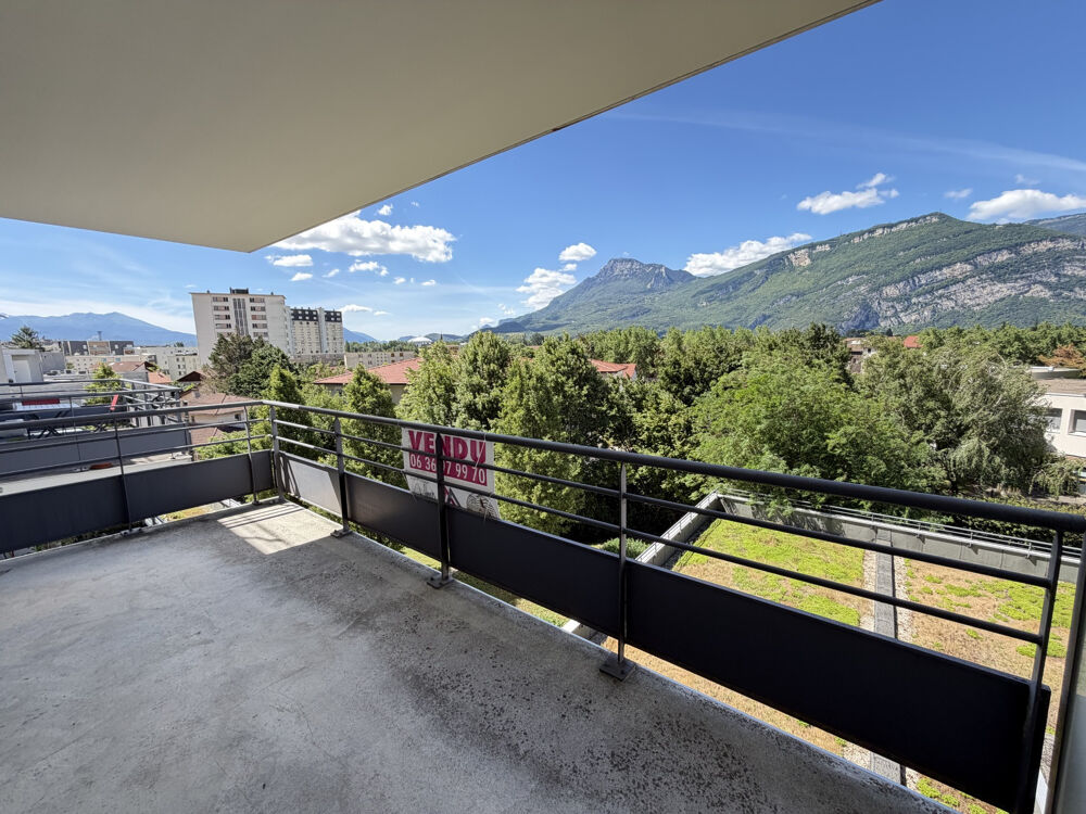 Appartement type 3 avec terrasse à St Martin le Vinoux