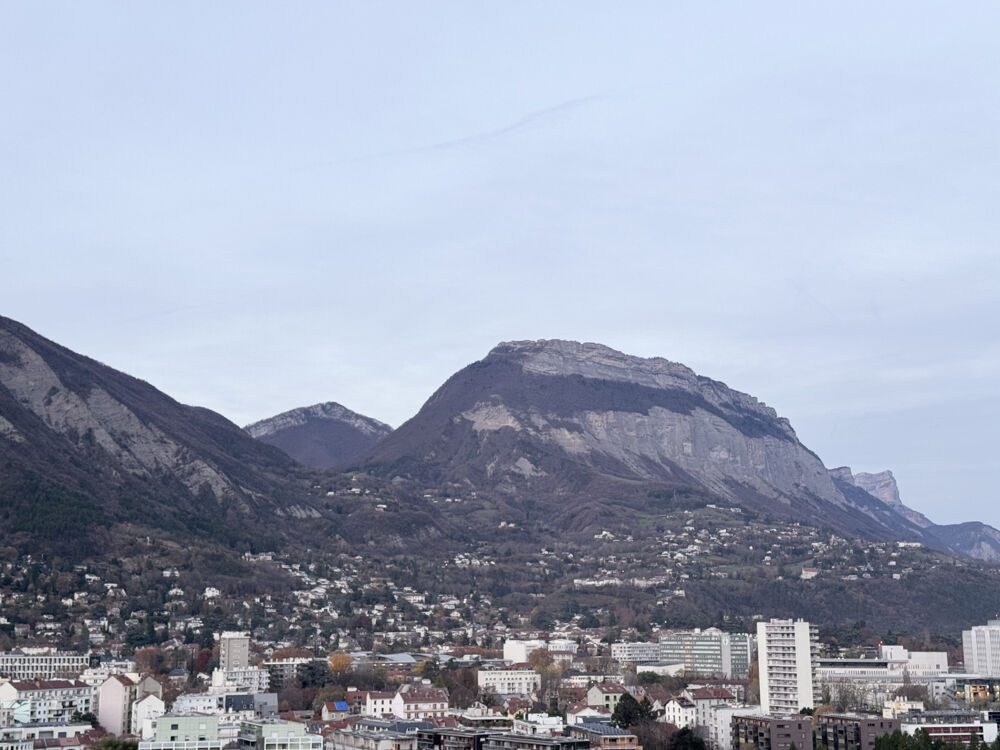 Appartement 3 pièces 73 m² · à Grenoble · 73 m² · 239 000 €