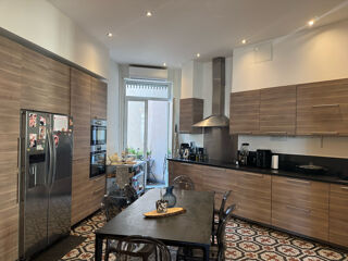  Appartement à vendre 5 pièces 140 m²